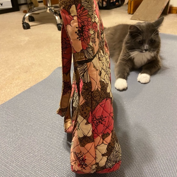 Vera Bradley Tote - Picture 3 of 4